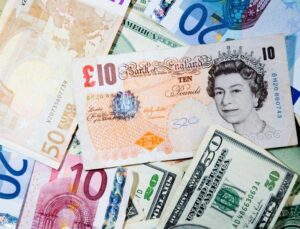 DOLAR BUGÜN NE KADAR?