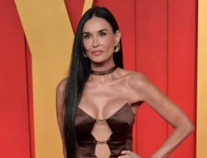 Demi Moore 62 Yaşında Parlıyor: Hollywood’un Güçlü Kadını Yeniden Zirvede
