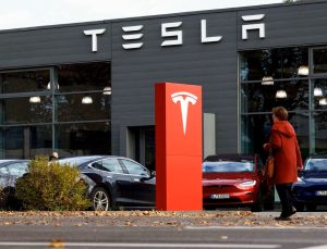 Tesla Avrupa’da Serbest Düşüşte: Elon Musk’ın Tartışmalı İmajı Satışları Eritti