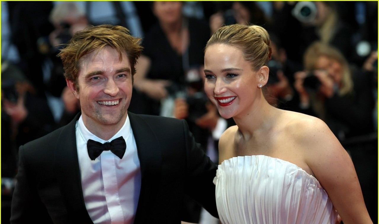 Jennifer Lawrence ve Robert Pattinson “Die My Love” Setinde Gerilimli ve Tutkulu Sahnelerle Dikkat Çekti