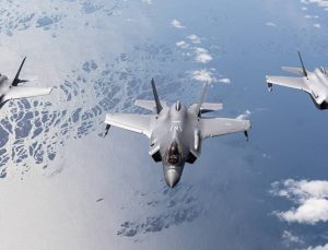 ABD Savaş Uçakları Alaska’da Rus Uçaklarına Karşı Havalandı