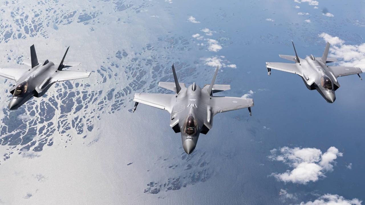 ABD Savaş Uçakları Alaska’da Rus Uçaklarına Karşı Havalandı