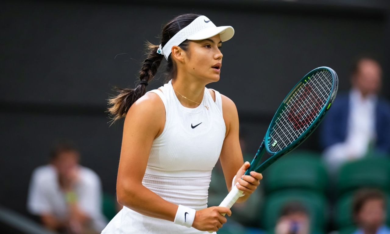 Britanyalı Tenis Yıldızı Emma Raducanu Şok Karar: Billie Jean King Kupası’ndan Çekildi